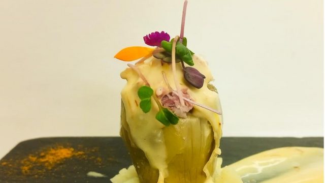Café Bar Pirineos > Alcachofa boloñesa con mostaza y miel