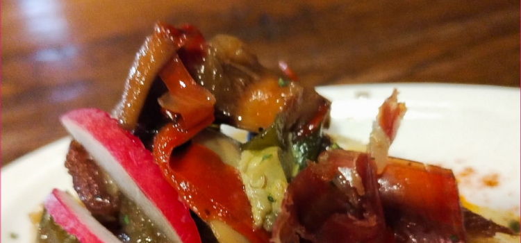 Galeón Café y Copas > Ternasco de Aragón con hortalizas, setas de temporada, Jamón de Teruel y foie