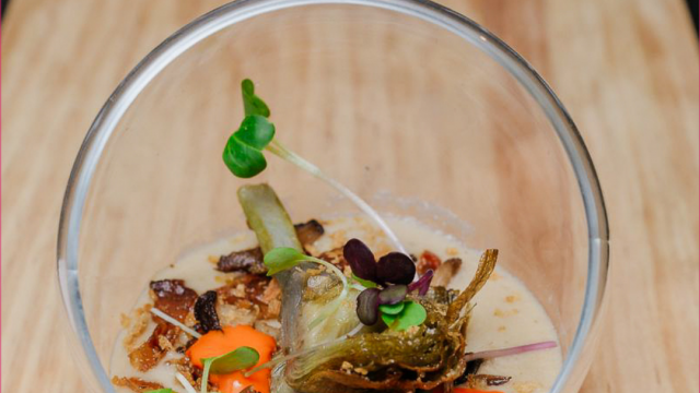 Café Bar El Punto >  Crema de boletus, patata y huevo , panceta, setas y alcachofa