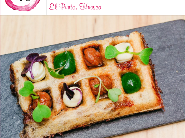 Café Bar El Punto >  Gofre de carrilleras