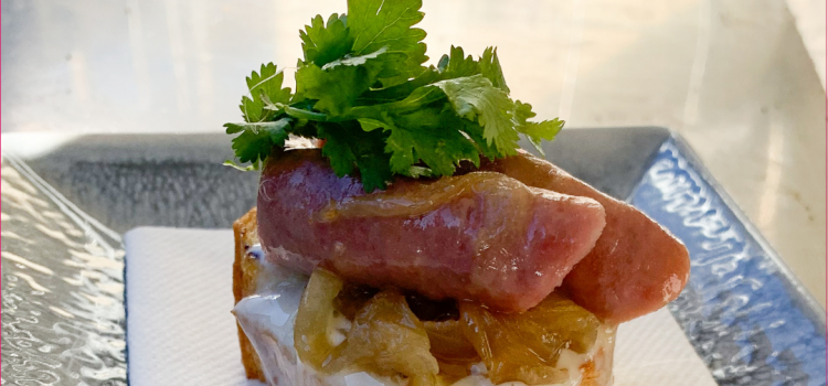 Hotel Sánchez > Tostada con salchicha km 0 a baja temperatura con tronadora y miel