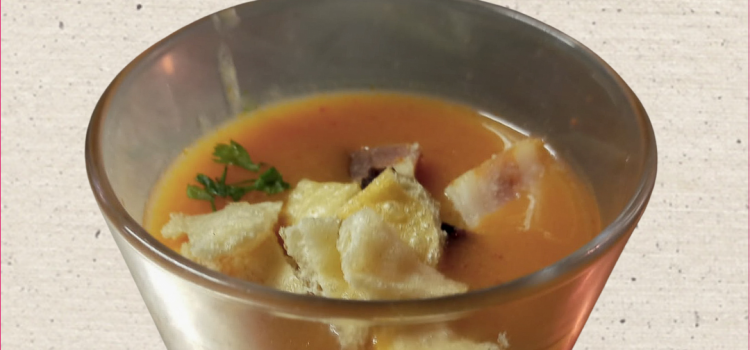 Restaurante Tomate Jamón > Crema de calabaza Tomate Jamón