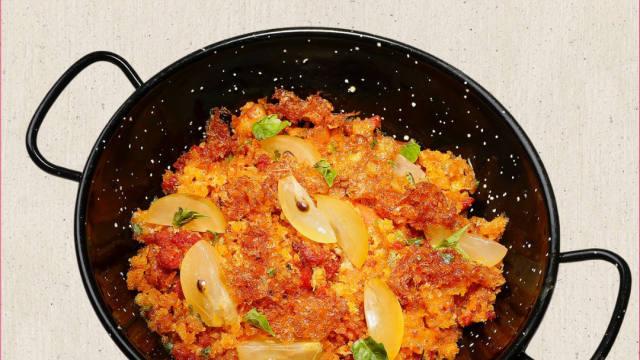La Bodeguita > Migas de pastor con puntilla de huevo
