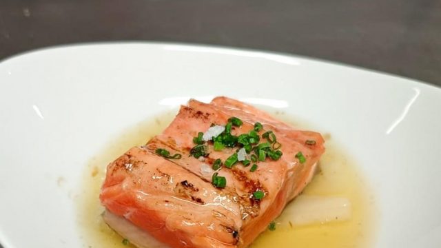Restaurante Tomate Jamón > La trucha que llegó a Japón