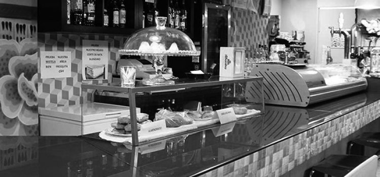Bar Cafetería La Tribuna
